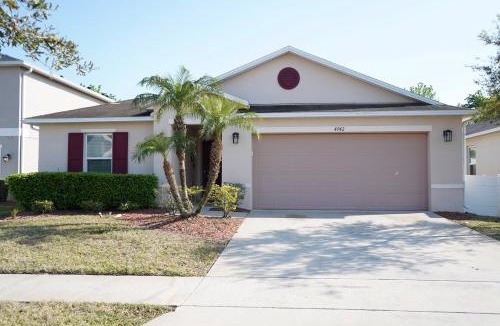 Crystal Cove House | Beautiful House Minutes from Disney