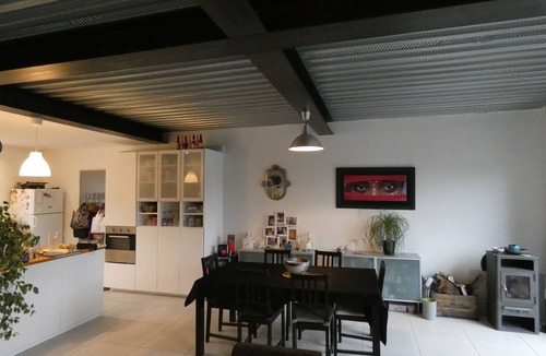 Juvignac House | Beautiful house of recent architect in a calm and green frame.