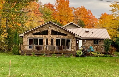 Brier Hill House | Beautiful House on St Lawrence River