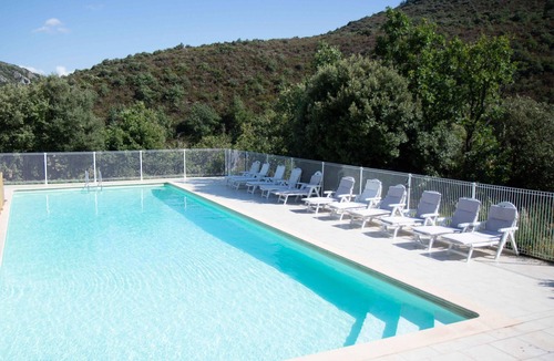 La Liviniere House | Beautiful house with views and a shared pool