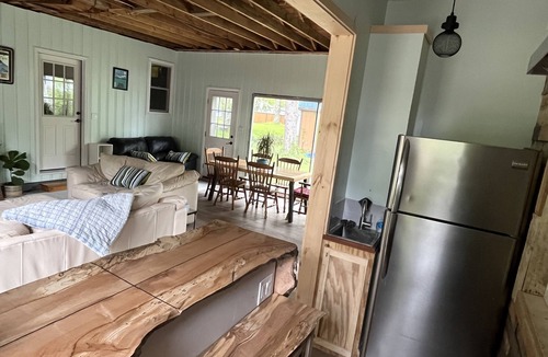 Irving House | Beautiful House w/Private Beach!