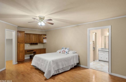 Biggs Field House | Beautiful house with a pool