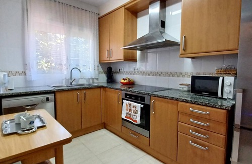 L'Escala Villa | Beautiful house with private pool, barbecue and Wi-Fi