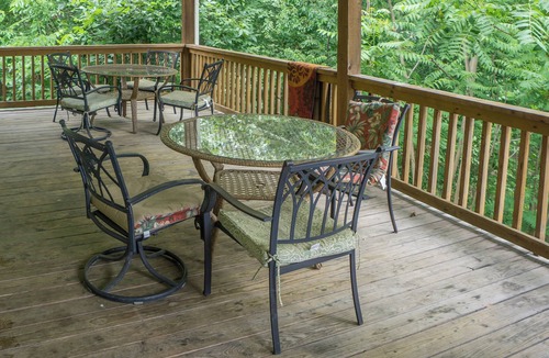 Grove House | Beautiful House with Pool and Playground and Waterfront Access