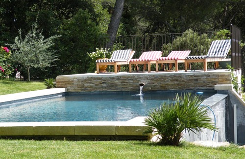 Connaux Villa | Beautiful house with private heated infinity pool 16 km from Uzes