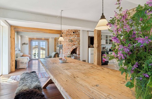 Vang House | Beautiful house with sea view and fireplace