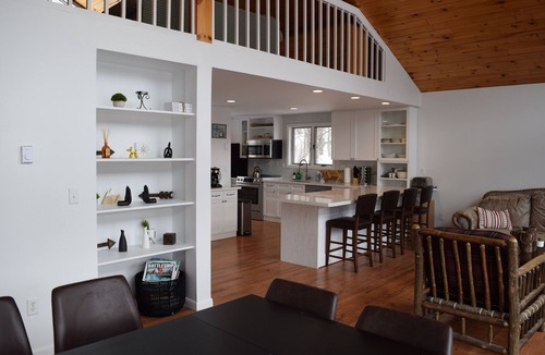 Hunter House | Beautiful Hunter Mountain Four Season House-Hot Tub, Bar Room, Gym, Views