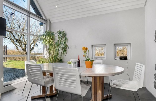 Østermarie House | Beautiful, inviting cottage in picturesque surroundings just outside the village of Østermarie.