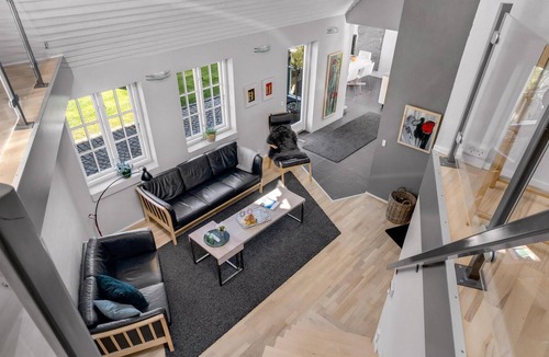 Østermarie House | Beautiful, inviting cottage in picturesque surroundings just outside the village of Østermarie.