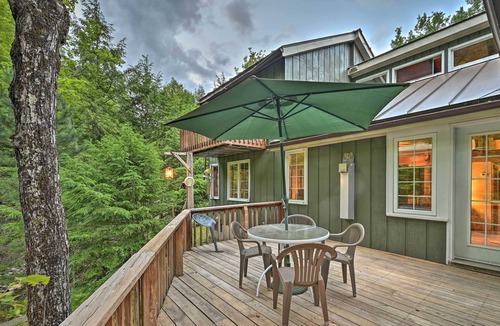 Jay House | Beautiful Jay Peak Home Near Creek & Waterfalls!