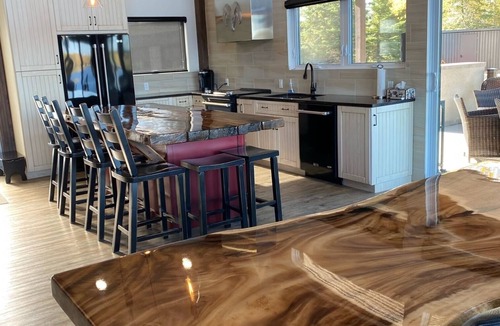 Hearst House | Beautiful lake house perfect for snowmobile trip or relaxing gateway