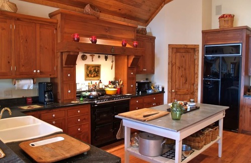 Clarkesville House | Beautiful Lake Burton Compound - Pet Friendly