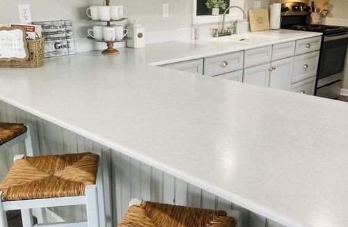 Donalsonville House | Beautiful Lake Front View