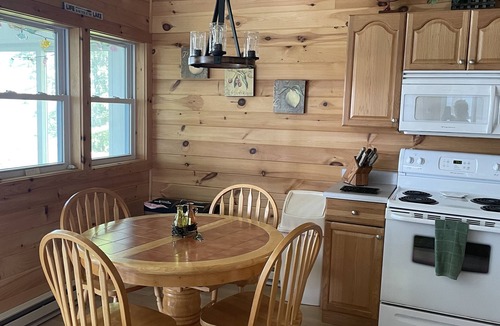 Alburg Cottage | Beautiful Lake Front Cottage on Lake Champlain