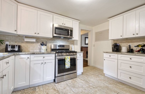 Ashford House | Beautiful lake front home. Amazing view!