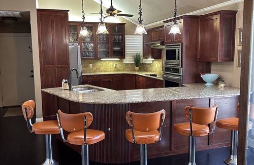 Alba House | Beautiful LAKE FRONT home on Lake Fork!