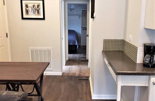 Queensbury Cottage | Beautiful Lake George Cottage
