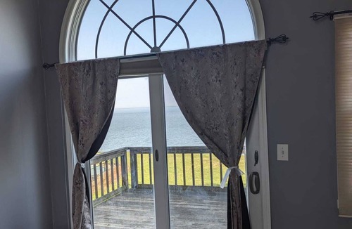 Wilson House | Beautiful lake getaway with pool