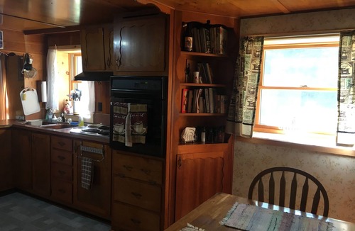 Three Mile Bay House | Beautiful Lake House w/Private Beach