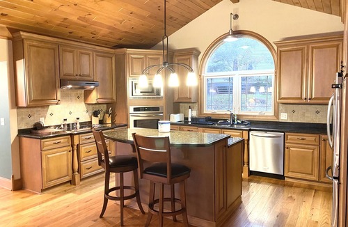 Dewittville House | Beautiful Lake House in Point Chautauqua- Available Year Round! NEW BUNK ROOM