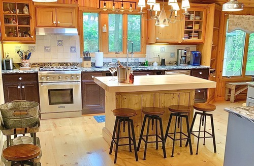 Fennville House | Beautiful Lake Michigan Home - Private Beach - Your 2026 Escape!