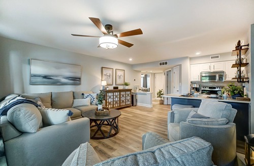 Mount Mourne Condo | Beautiful Lake Norman waterfront location! Comfy and stylish beds & furnishings