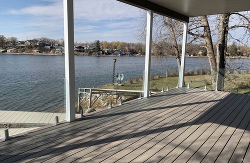 Deloraine Cabin | Beautiful Lakefront Luxury Home at Lake Metigoshe, Canada