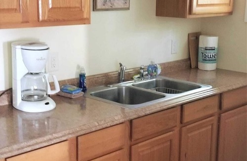 Alburg Cottage | Beautiful Lakefront Cottage