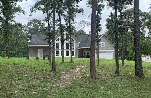 Hemphill House | BEAUTIFUL LAKEFRONT HOME ON TOLEDO BEND WITH DOCK! HIGH-SPEED WI-FI!