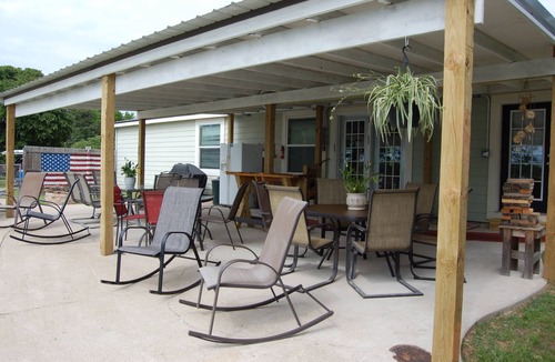 Blocker House | Beautiful Lakefront Home At Sunset Shores