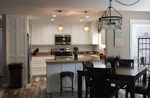 Mid America Condo | Beautiful Lakefront with Covered Boat Slip