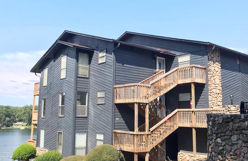 Mid America Condo | Beautiful Lakefront with Covered Boat Slip
