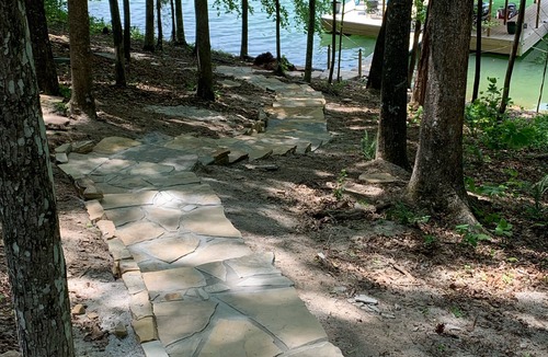 Big Creek Cabin | Beautiful Lakefront Cabin, Quiet Cove, Private Dock on Big Creek/Cove Pointe.