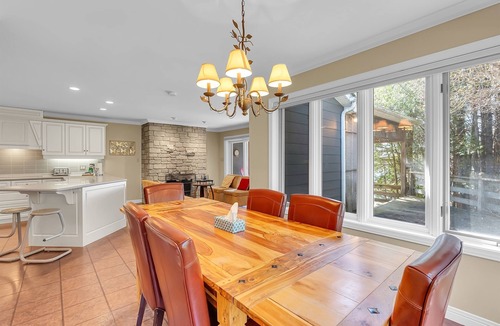 Glen Huron Cottage | Beautiful Lakeside Cottage w/Sauna