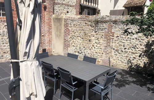 Honfleur House | Beautiful, large family home. In the heart of Honfleur. 2-12 people