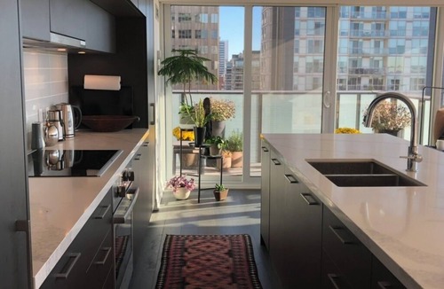 Deer Park Condo | Beautiful Light-filled Apartment with Spectacular Views of Toronto
