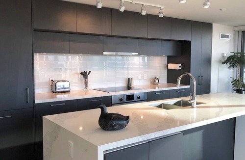 Deer Park Condo | Beautiful Light-filled Apartment with Spectacular Views of Toronto