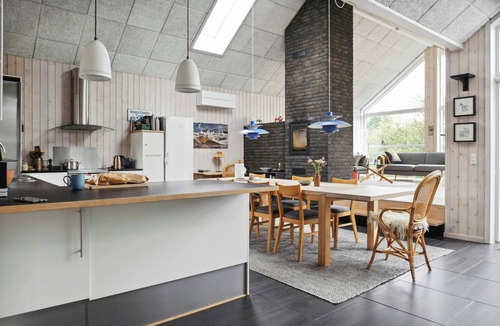 Knebel House | Beautiful light on lovely Helgenæs
