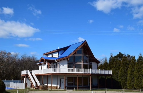Cape Charles House | Beautiful Lindal Cedar Home Near Beach! Private Pool!