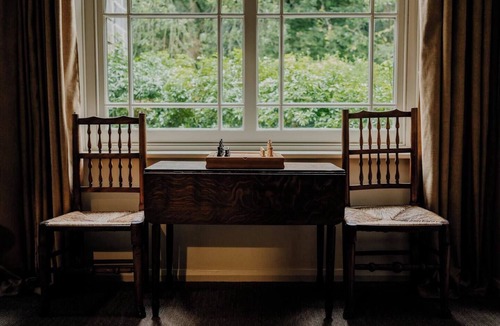 Sheffield House | Beautiful Listed Gatehouse in Great Area