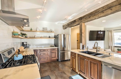 Livingston Cottage | Beautiful Livingston Home w/Mountain Views