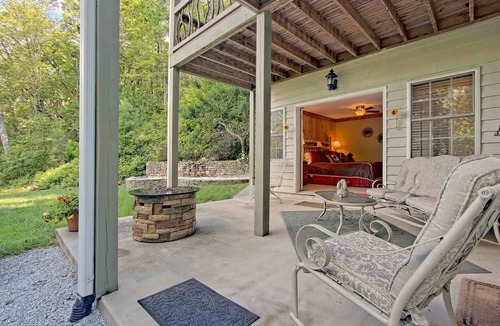 Sky Valley House | Beautiful lodge, 4 king bedrooms, all with private baths! 5 decks to enjoy.