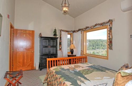 Mountain Home Cabin | Beautiful Lodge and Private 600 acre Canyon Paradise