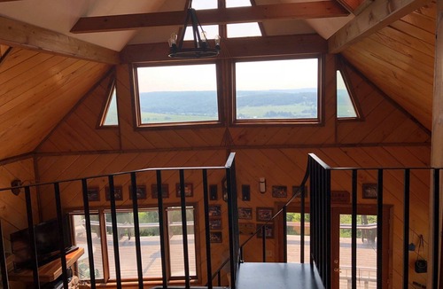 New Woodstock Cabin | Beautiful Lodge on Mystic Mountain