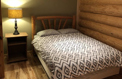 Christopher Lake House | Beautiful Log Home in private setting