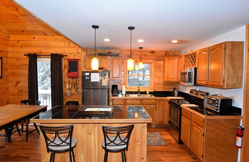 Lake Placid House | Beautiful Log Home NINJA 7086056