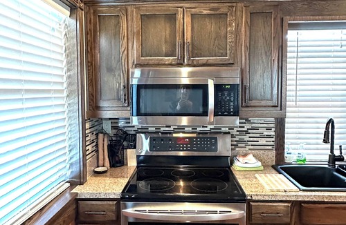 East Glacier Park Village Cabin | Beautiful Luxury Cabin near Two Medicine Lake