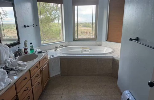 Pearce House | Beautiful, luxury house on gated 10 acres. Quiet and serene.