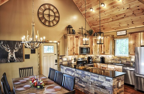 Chalet Village North Cabin | BEAUTIFUL Luxury VIEW Cabin! 4 Master Suites! 5 fireplaces! 3 Decks! Hot Tub!