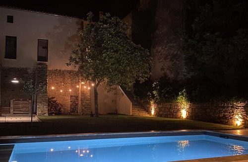 Barbentane House | Beautiful mansion in the heart of the village of Barbentane, sleeps 12